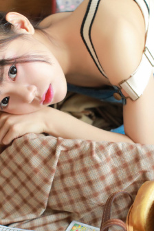 我和小表妺在车上的乱H